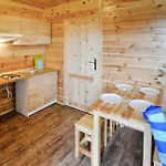 2 Bedroom Amazing In Przewloka Przewloka (Pomerania)