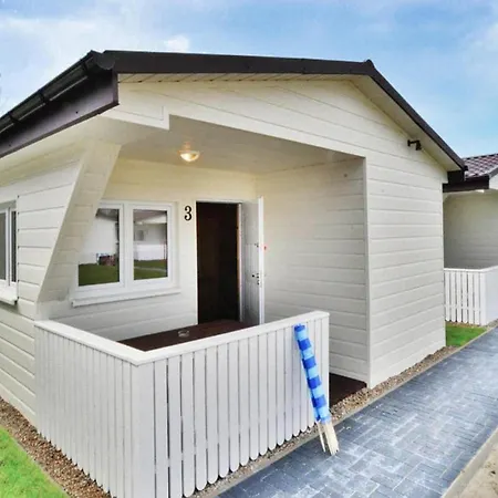 2 Bedroom Amazing In Przewloka בית נופש