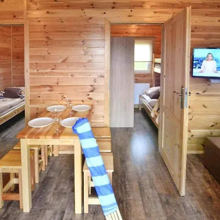 Сasa de vacaciones 2 Bedroom Amazing In Przewloka Przewloka (Pomerania)