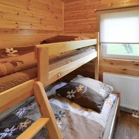 Сasa de vacaciones 2 Bedroom Amazing In Przewloka *