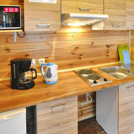 2 Bedroom Amazing In Przewloka Przewloka (Pomerania)