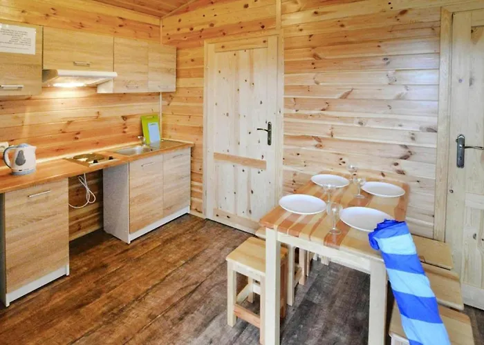 2 Bedroom Amazing In Przewloka Przewloka (Pomerania)