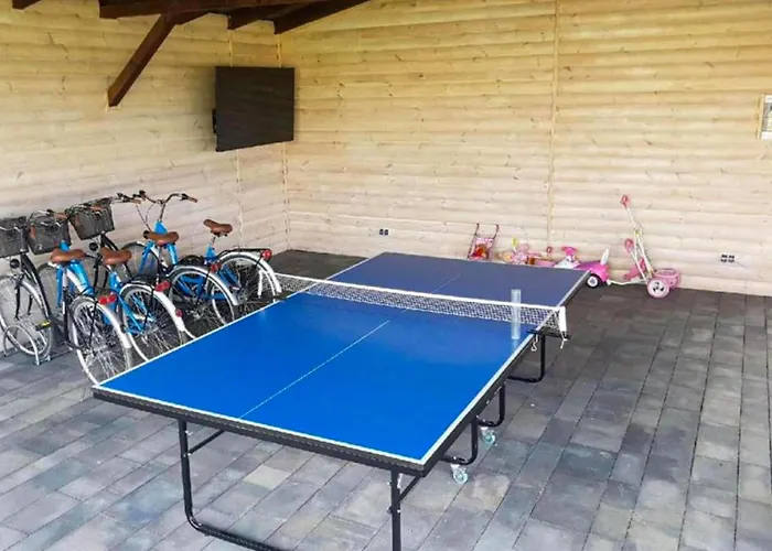 Дом отдыха 2 Bedroom Amazing In Przewloka