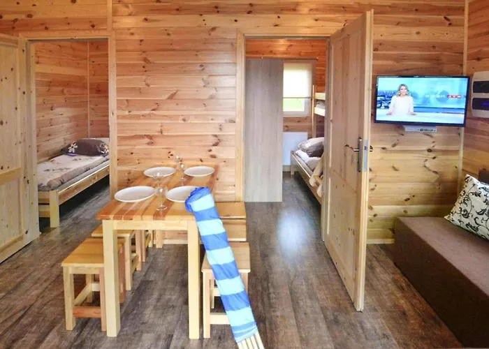 Дом отдыха 2 Bedroom Amazing In Przewloka Przewloka (Pomerania)