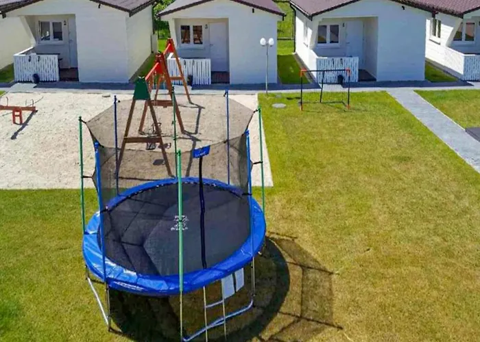 Дом отдыха 2 Bedroom Amazing In Przewloka Przewloka (Pomerania)